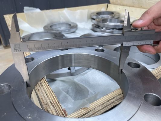 Petrol kaplamalı kaynak çelik flens sınıf 300 Endüstriyel boru tesisatı için