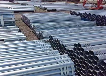 OEM Galvanizli Çelik Borular Siyah Pas Etkisiz Boya için Dikişsiz Boru