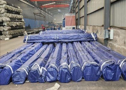 5.8m / 6m / 12m / Özel Uzunluk API 5L GRB dikişsiz çelik borular için kesme