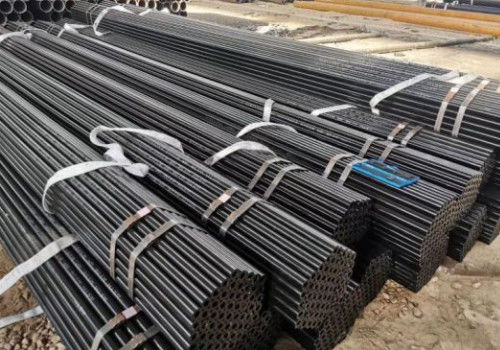 DIN 17175 Siyah Boyalı Galvanizli Çelik Borular Sıkıştırma İşlemi İçin Dikişsiz Boru