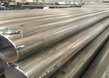 Petrol ve Gaz Endüstrisi ERW Çelik boru düz / Beveled / Threaded uçları Uzunluğu 5.8m-12m