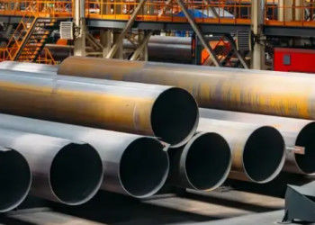 Petrol ve Gaz Endüstrisi ERW Çelik boru düz / Beveled / Threaded uçları Uzunluğu 5.8m-12m