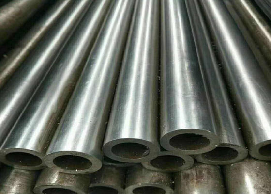 Sıcaklığa dayanıklı ASTM A213 TPI ile alaşımlı çelik dikişsiz boru