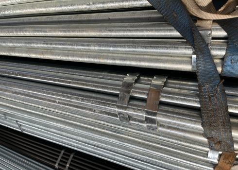 Galvanizli ERW Çelik Boru Uzunluğu 12M, Nakliye Petrol / Doğal Gazda Kullanılan Kapaklarla