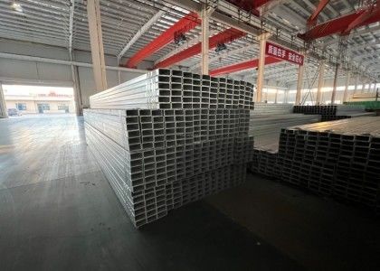 Güneş Yapısı Bileşenleri ve İnşaat için 1-20 mm iç çaplı 6m uzunluğundaki çelik tüp profilleri