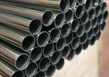 Yüksek basınçlı uygulamalar için yüksek sıcaklığa dirençli alaşımlı çelik hat borusu