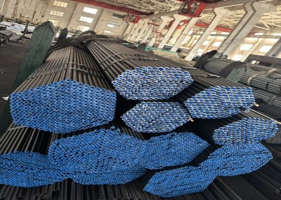 GB/T8162 Standart Dikişsiz Çelik Boru Siyah Boya ve ±10% Toleransa Sahip Sıcak Lastiklenmiş Üretim Süreci
