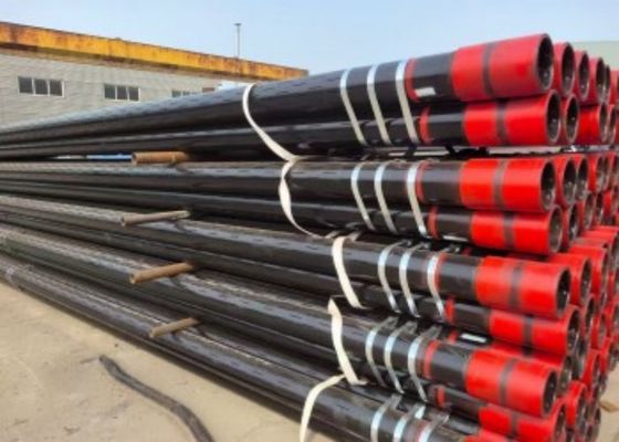 Dikişsiz çelik boru ile petrol sahası borularının laklanması ve laklama işlemi