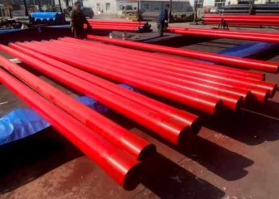 Dikişsiz çelik boru ile petrol sahası borularının laklanması ve laklama işlemi