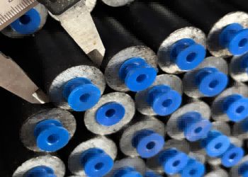 Dikişsiz çelik boru API 5L kesme servisi ve ± 10% toleransla