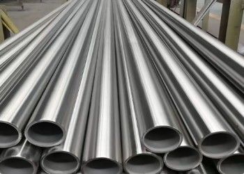 Yüksek dayanıklılık için 2PE 3PE ve 2PP kaplamalı özelleştirilebilir uzunluklu dikişsiz çelik boru