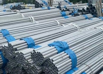 ASTM A312 Uygunluğu için 0,3mm-150mm Kalınlık ve 2000mm-12000mm Uzunlukta Sıcak Haddelenmiş Paslanmaz Çelik Boru