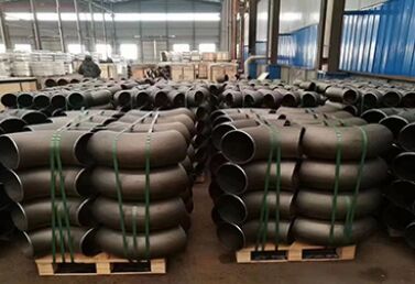 Endüstriyel boru hatları için yüksek korozyon direnciyle WPB sınıfı sıcak baskı karbon çelik boru armatürleri