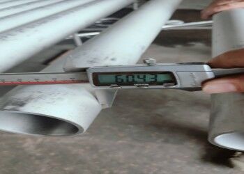 Kimyasal İşleme ve Gıda Sınıfı Uygulamalar için BA/2B/NO.1/NO.3/NO.4 Yüzey Kaplamalı Yuvarlak Dikişsiz Paslanmaz Çelik Boru